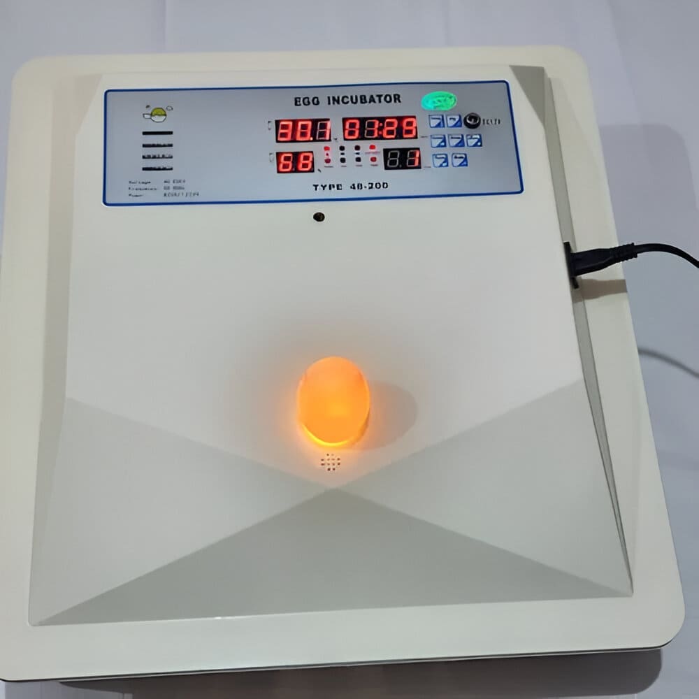 INCUBADORA DE 48 HUEVOS